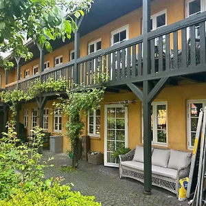 Lejlighed Vidunderligt Hus M/egen Gardhave - Midt I Centrum, Aalborg